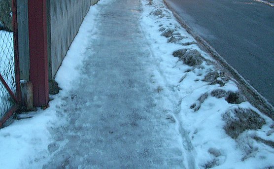 Eisgl&auml;tte (Foto: Karl-Heinz Herrmann)