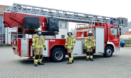 Neue Schutzkleidung für Sondershäuser Feuerwehr (Foto: Stadtverwaltung Sondershausen) Neue Schutzkleidung für Sondershäuser Feuerwehr (Foto: Stadtverwaltung Sondershausen)