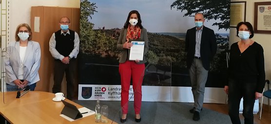 Landr&auml;tin Antje Hochwind-Schneider (Foto Mitte) (Foto: Landratsamt Sondershausen)