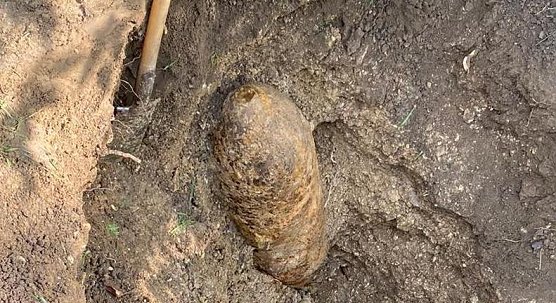 Die Bombe bei Kleinberndten (Foto: Tauber Delaborierung / Silvio Dietzel) Die Bombe bei Kleinberndten (Foto: Tauber Delaborierung / Silvio Dietzel)