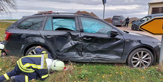 Verkehrsunfall bei Holzengel (Foto: S.Dietzel)
