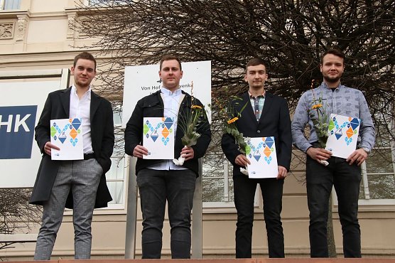 v.l.: Pascal Kühn, Phillip Heddergott, Felix Yves Gerlach, Max Dielenschneider (Foto: agl) v.l.: Pascal Kühn, Phillip Heddergott, Felix Yves Gerlach, Max Dielenschneider (Foto: agl)