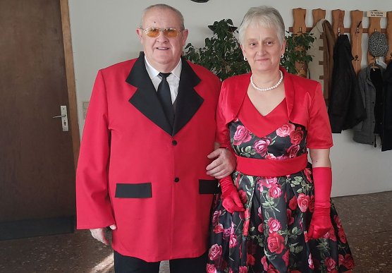 Hut-Fasching bei der Volkssolidarität (Foto: T.Leipold) Hut-Fasching bei der Volkssolidarität (Foto: T.Leipold)