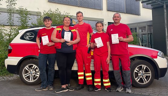 Im Notfall ist ein gut geschultes Rettungsteam &uuml;berlebenswichtig (Foto: DLRG Kyffh&auml;userkreis)