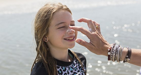 Sonnenschutz ist eminent wichtig (Foto: KNAPPSCHAFT) Sonnenschutz ist eminent wichtig (Foto: KNAPPSCHAFT)