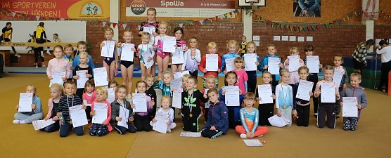 Turnerinnen und Turner der Kyffh&auml;userkreisjugendspiele (Foto: S. Angelstein)