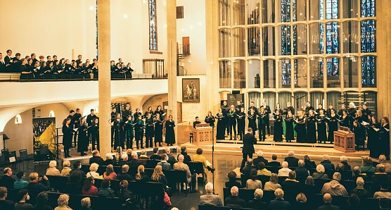 Konzert in der Martinskirche in Kassel (Foto: Sylwester Pawliczek)