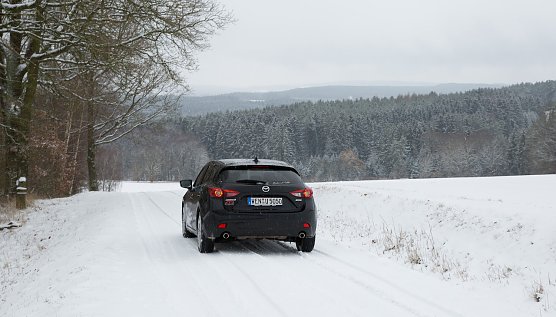 Um gut ins neue Jahr zu "rutschen", gibt es einige Regelungen, die beachtet werden sollten (Foto: ATU)