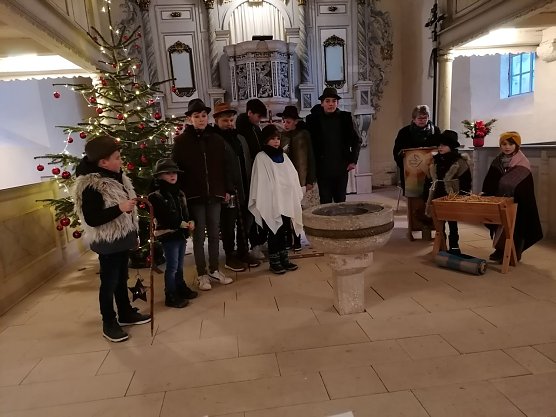 Krippenspiel in der St. Georg Kirche (Foto: Anja Kl&ouml;ppel)