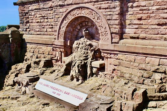 Kyffh&auml;user-Denkmal zum 900-j&auml;hrigen Jubil&auml;um 2022 (Foto: Eva Maria Wiegand)