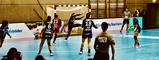 Auch die dritte Partie der Gruppenphase konnten die THC-Mädels gewinnen (Foto: A.Glashagel) Auch die dritte Partie der Gruppenphase konnten die THC-Mädels gewinnen (Foto: A.Glashagel)