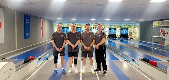 v.l.n.r. Schr&ouml;der, K.Herzau, Arnold, Gensch (Foto: Knut Herzau)