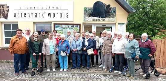 Die WB2 der Volkssolidarit&auml;t besuchte den B&auml;renpark in Worbis (Foto: T. Leipold)