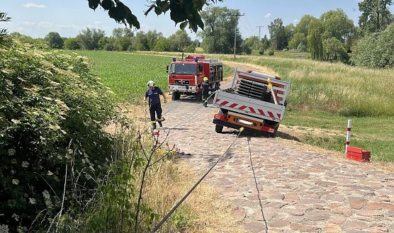 Auto in Schieflage (Foto: S. Dietzel)