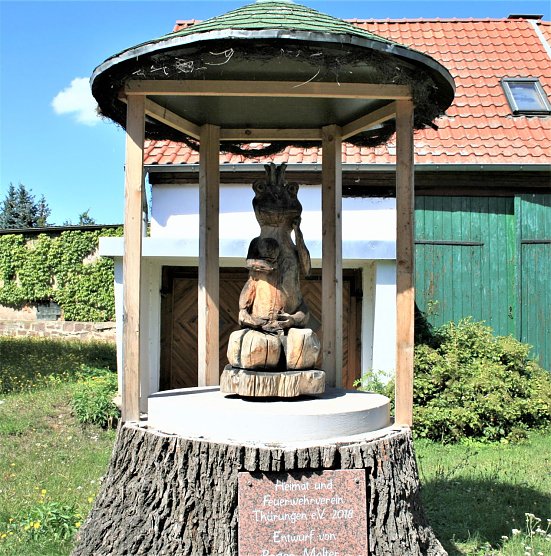 Der erste Th&uuml;runger Frosch... (Foto: Ulrich Reinboth)