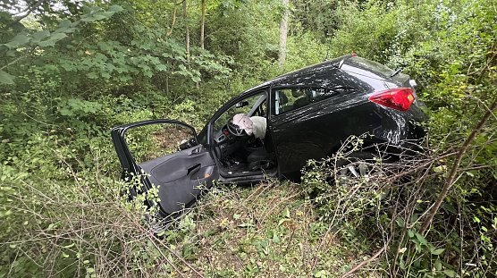 Unfall bei Toba (Foto: S.Dietzel) Unfall bei Toba (Foto: S.Dietzel)