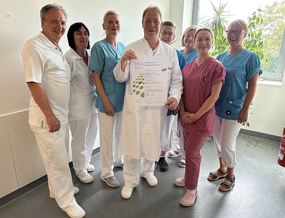 Team des Brustkrebszentrums am KMG Klinikum Sömmerda (Foto: S. Nenninger/ KMG Kliniken) Team des Brustkrebszentrums am KMG Klinikum Sömmerda (Foto: S. Nenninger/ KMG Kliniken)