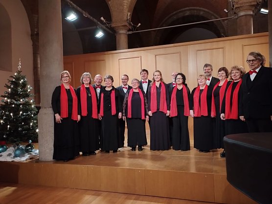 Die Sondershäuser Madrigalisten laden zum Weihnachtsoratorium (Foto: Angela Weißmantel) Die Sondershäuser Madrigalisten laden zum Weihnachtsoratorium (Foto: Angela Weißmantel)