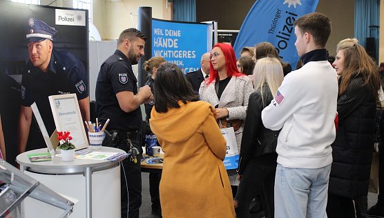 Berufsinfomesse im Jahr 2022 (Foto: LRA Kyffhäuserkreis) Berufsinfomesse im Jahr 2022 (Foto: LRA Kyffhäuserkreis)