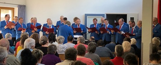 M&auml;nnergesangsverein im Karl Marien Haus (Foto: Karina Krausholz)