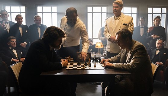 Szenenfoto aus "Die Schachnovelle" (Foto: StudioCanal)