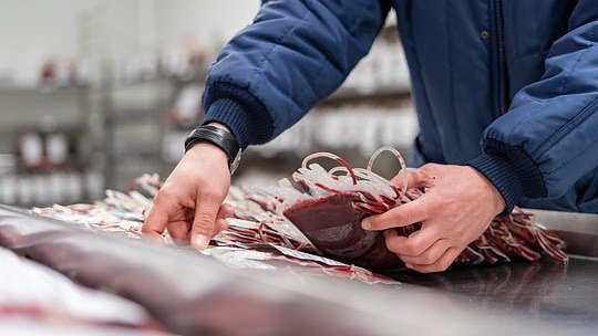 Blutkonserven sind wertvoll (Foto: DRK)