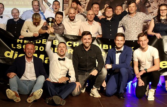 1. Herren des LSG 80 Oberheldrungen	(Fu&szlig;ball) gewinnen den ersten Paltz in der Kategorie Mannschaft bei der Sportlerwahl 2020/2022 (Archiv 2023) (Foto: Eva Maria Wiegand)