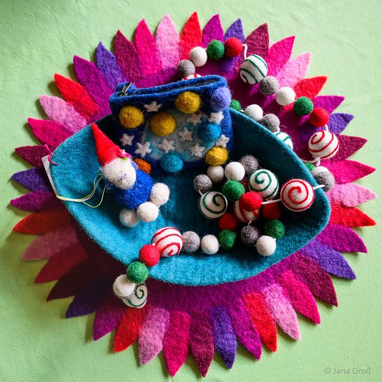 Erzählcafé und Osterbasteln im Weltladen (Foto: Jana Groß) Erzählcafé und Osterbasteln im Weltladen (Foto: Jana Groß)