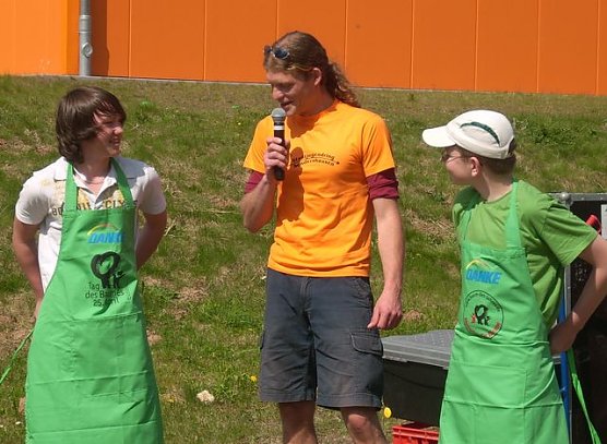 Wohngebietsfest Hasenholz/Östertal (Foto: Karl-Heinz Herrmann) Wohngebietsfest Hasenholz/Östertal (Foto: Karl-Heinz Herrmann)