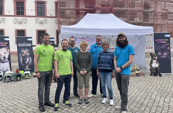Protest vor dem Sitz der Landesregierung (Foto: K.Schmidt) Protest vor dem Sitz der Landesregierung (Foto: K.Schmidt)