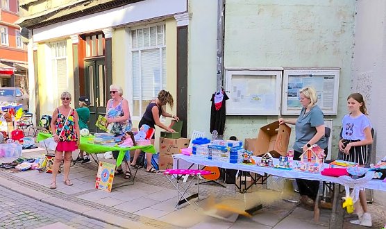 Kindertr&ouml;delmarkt in Sondershausen (Archiv) (Foto: MarktmeisterinH. Frau Schink&ouml;th-Heise)