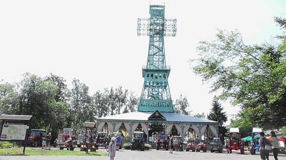 Schlepperausflug zum Josephskreuz (Foto: Ulrich Reinboth)