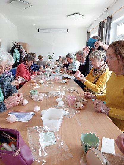 Osterbasteln in Jecha (Foto: Wolfgang Dittrich)