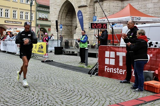 Max Hoyer von DaRoTel Running belegte Platz vier über die 12,5 km (Foto: Eva Maria Wiegand) Max Hoyer von DaRoTel Running belegte Platz vier über die 12,5 km (Foto: Eva Maria Wiegand)