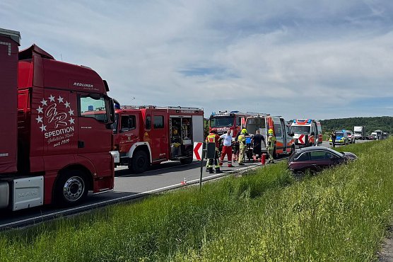 Unfall bei Oberspier (Foto: Feuerwehr Schernberg / Silvio Dietzel) Unfall bei Oberspier (Foto: Feuerwehr Schernberg / Silvio Dietzel)