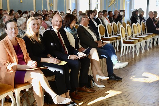 G&auml;ste aus Kunst, Kultur, Politik und Wirtschaft bei der Er&ouml;ffnung "900 Jahre Sondershausen" (Foto: Eva Maria Wiegand)