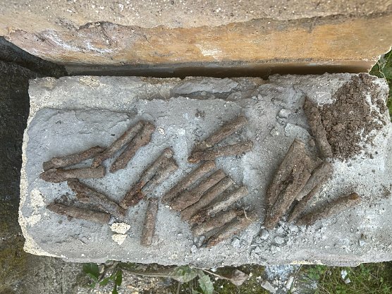 Munitionsfund bei Udersleben (Foto: LPI) Munitionsfund bei Udersleben (Foto: LPI)