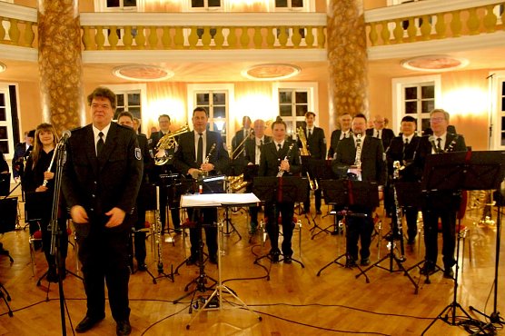 Polizeiorchester Thüringen 3/2025 im Achteckhaus in Sondershausen (Foto: Eva Maria Wiegand) Polizeiorchester Thüringen 3/2025 im Achteckhaus in Sondershausen (Foto: Eva Maria Wiegand)