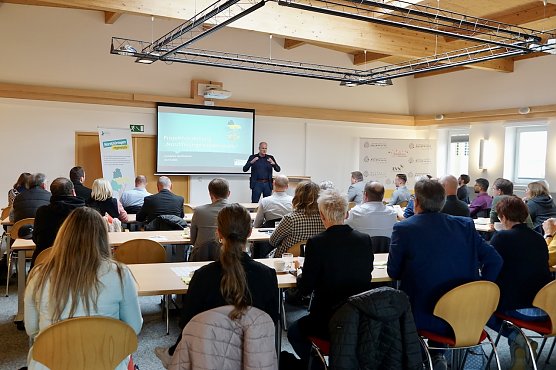 Einf&uuml;hrung "Nordth&uuml;ringen regenerativ" durch Landrat Matthias Jendricke  (Foto: ThEEN e.V.)