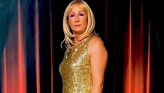 Weihnachtsshow mit "Dolly" (Foto: Jens Zimmermann) Weihnachtsshow mit "Dolly" (Foto: Jens Zimmermann)