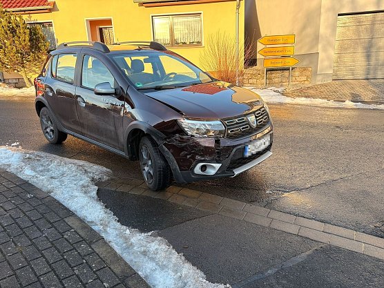 Auch der Dacia sah nicht mehr gut. (Foto: Silvio Dietzel)