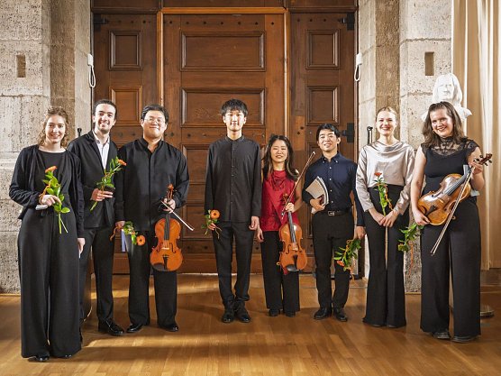 Die besten Teilnehmerinnen und Teilnehmer des Meisterkurses pr&auml;sentieren sich beim 2. Loh-Konzert. (Foto: Jana Gro&szlig;)