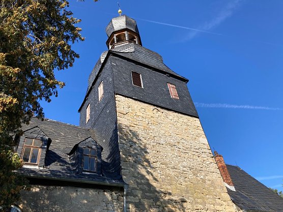 Das Dach der Kirche in Etzleben wird erneuert. (Foto: Deutsche Stiftung Denkmalschutz) Das Dach der Kirche in Etzleben wird erneuert. (Foto: Deutsche Stiftung Denkmalschutz)