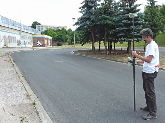 Vermesser (Foto: Karl-Heinz Herrmann) Vermesser (Foto: Karl-Heinz Herrmann)