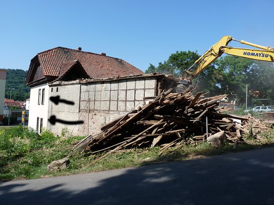 Abriss Scheune (Foto: Karl-Heinz Herrmann)