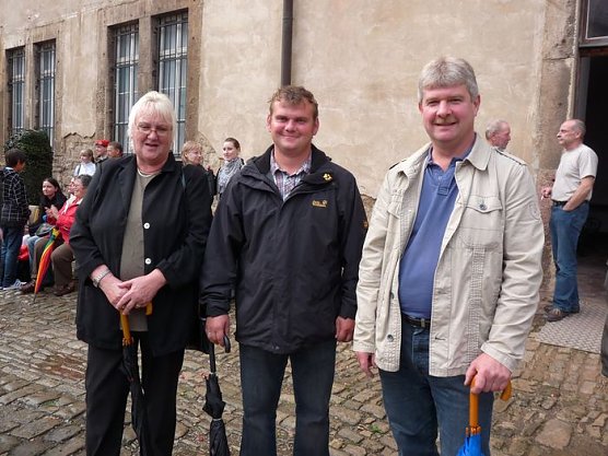 Platzkonzert im Schlosshof (Foto: Karl-Heinz Herrmann)