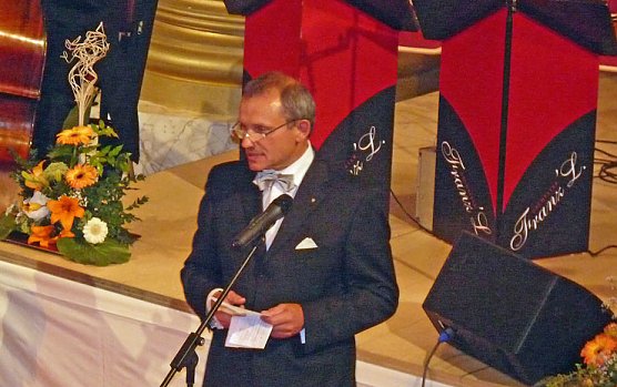 Sommernachtsball Sondershausen (Foto: Karl-Heinz Herrmann) Sommernachtsball Sondershausen (Foto: Karl-Heinz Herrmann)