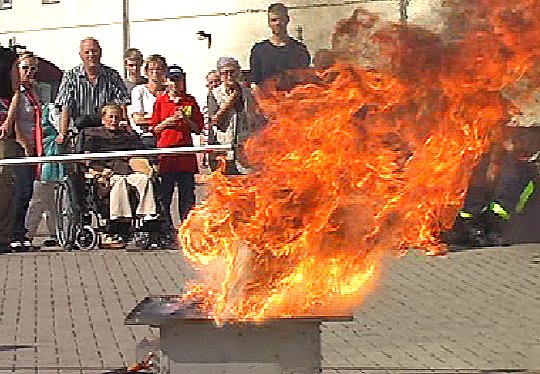 Vorsicht Feuerfalle (Foto: Karl-Heinz Herrmann) Vorsicht Feuerfalle (Foto: Karl-Heinz Herrmann)