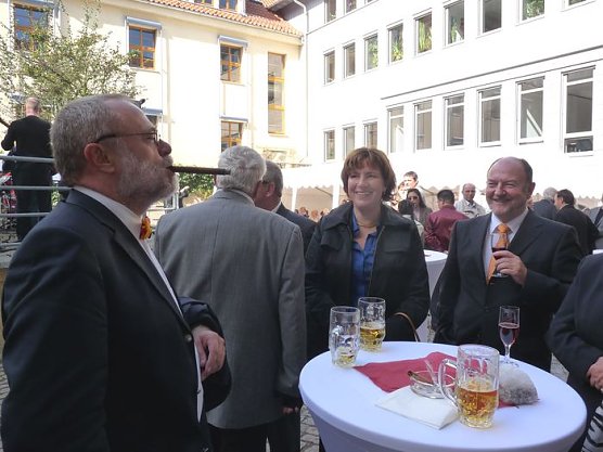 Offene Tür Landratsamt (Foto: Karl-Heinz Herrmann) Offene Tür Landratsamt (Foto: Karl-Heinz Herrmann)