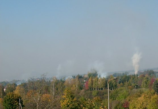 Rauchsäulen über der Stadt (Foto: Karl-Heinz Herrmann) Rauchsäulen über der Stadt (Foto: Karl-Heinz Herrmann)